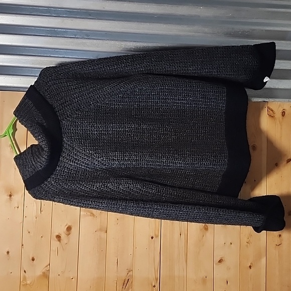 NWT Splendid Sweatshirt size Large - Picture 7 of 7